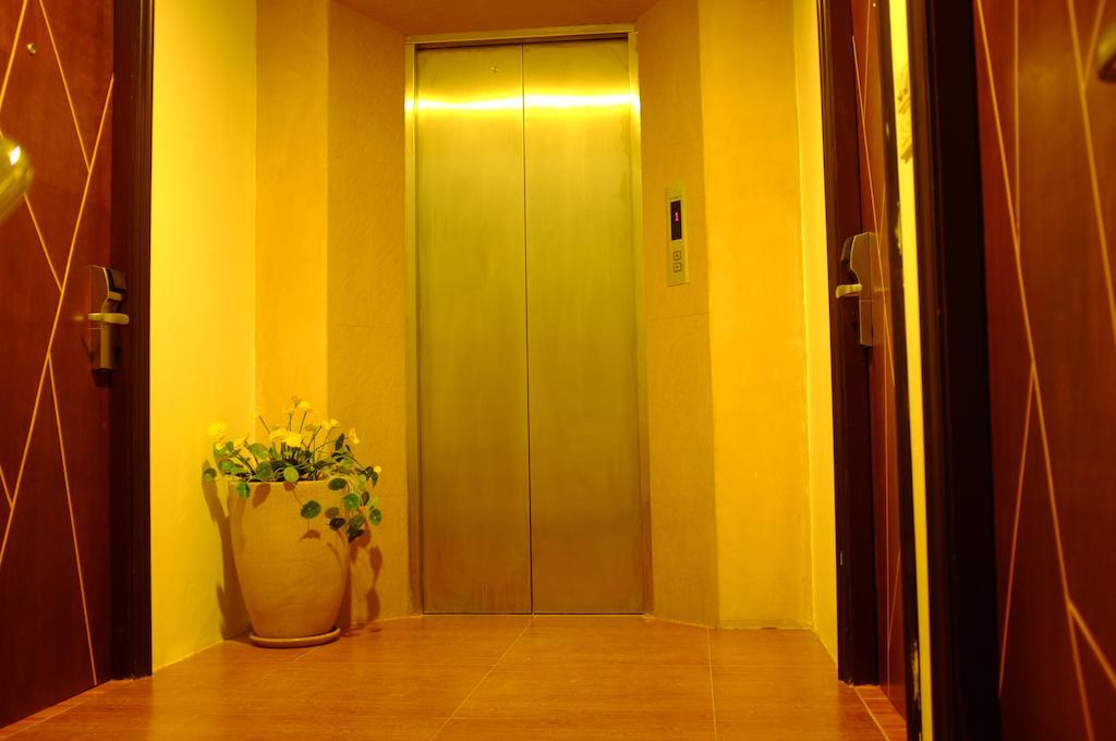 Tree Hug Home Patong Exterior photo