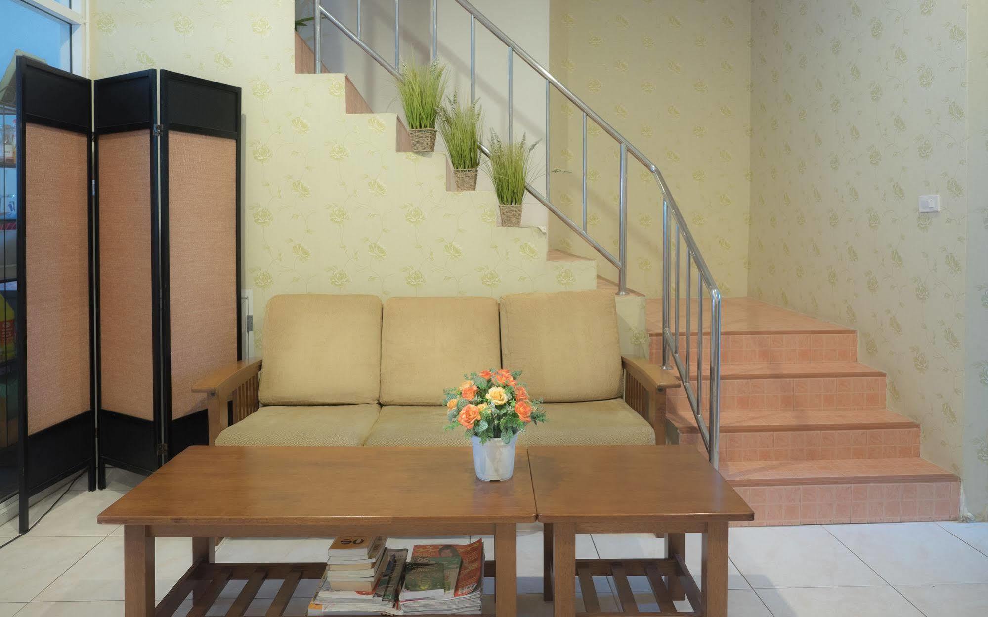 Tree Hug Home Patong Exterior photo