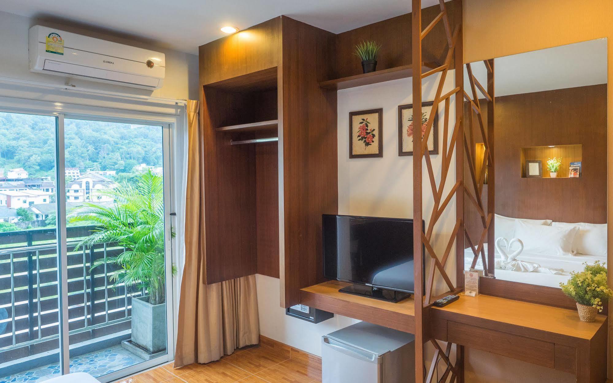 Tree Hug Home Patong Exterior photo
