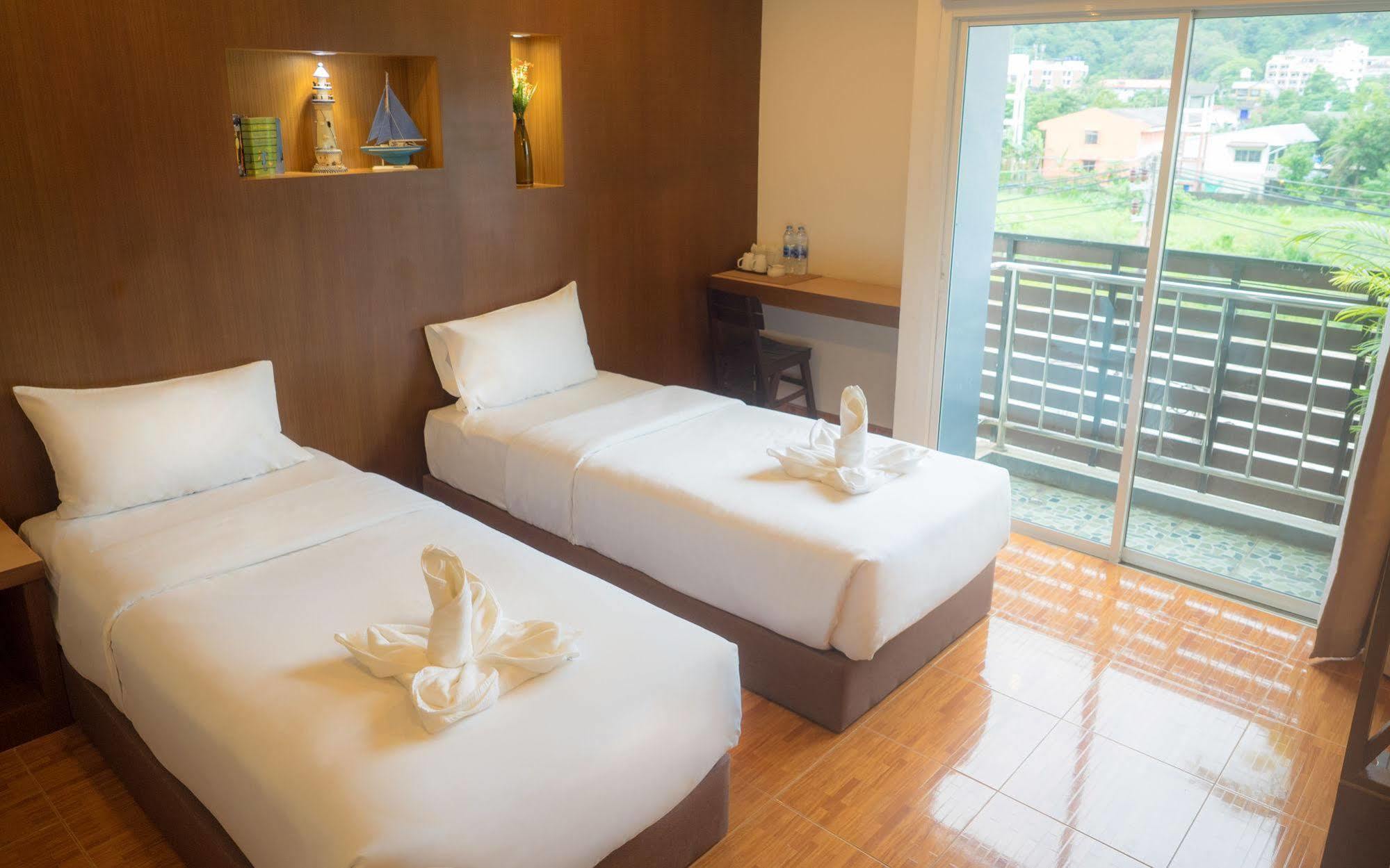 Tree Hug Home Patong Exterior photo